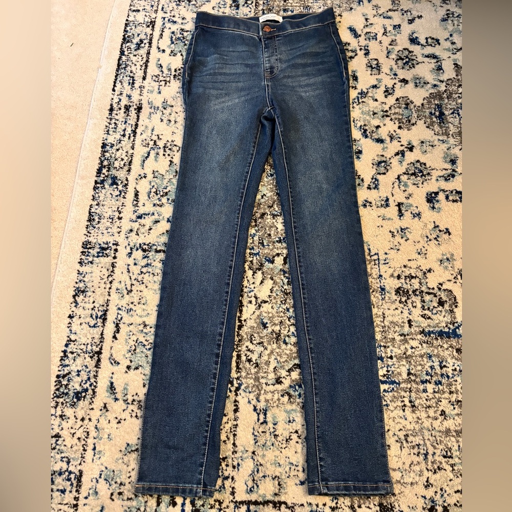 Vanilla Star split hem jeans